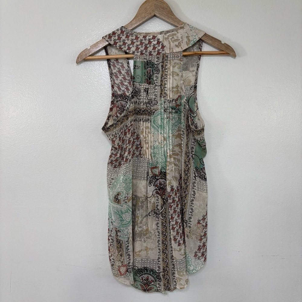 Patterned Sleeveless Tank Top - image 1